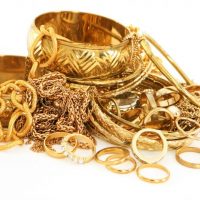Why You Should Consider Selling Your Unwanted Jewellery to Gold Buyers in Brisbane