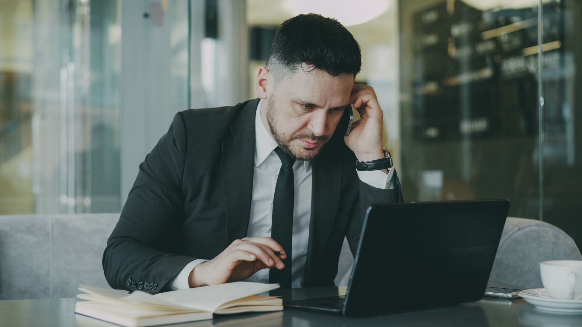 3 Ways to Survive Your Night Job