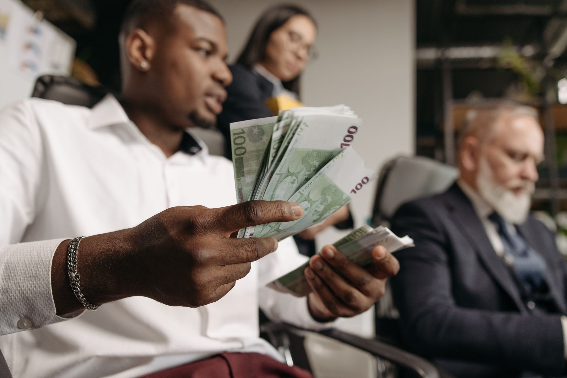 8 golden rules you should know before entering the stock market